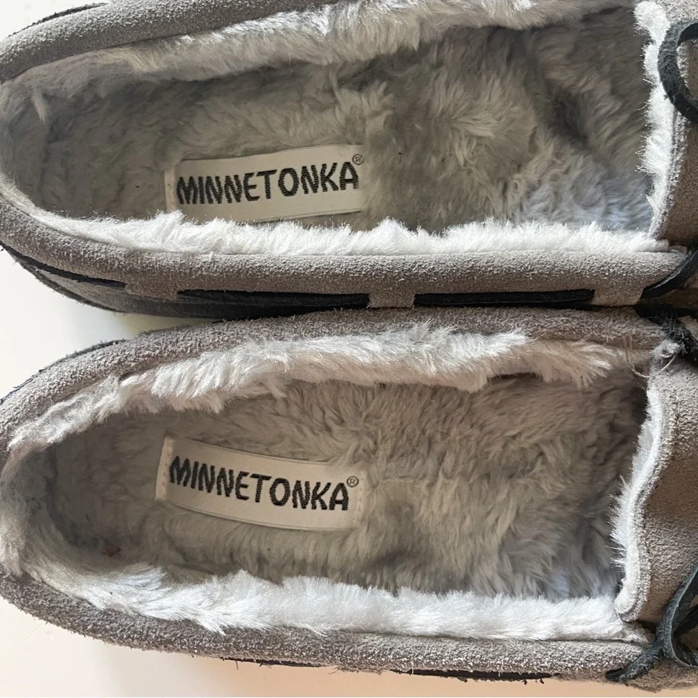 Minnetonka Cally Slippers - Picture 2 of 6